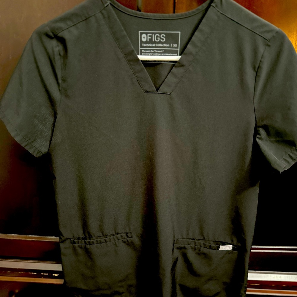 Figs Casma top FreeX xs like new